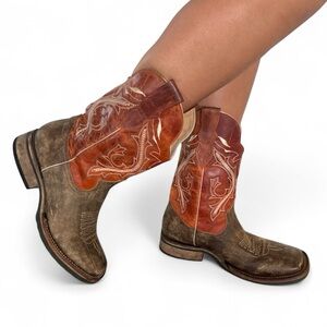 Double H Rustic Brown and Bourbon Men’s Cowboy Boots- Size 9